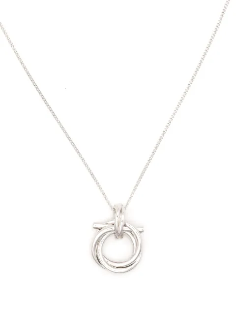 Ferragamo collar con dije Gancini