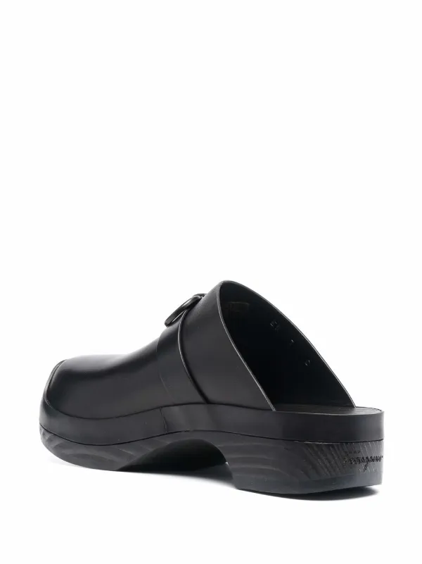 Ferragamo ガンチーニ スリッポン | ブラック | FARFETCH JP