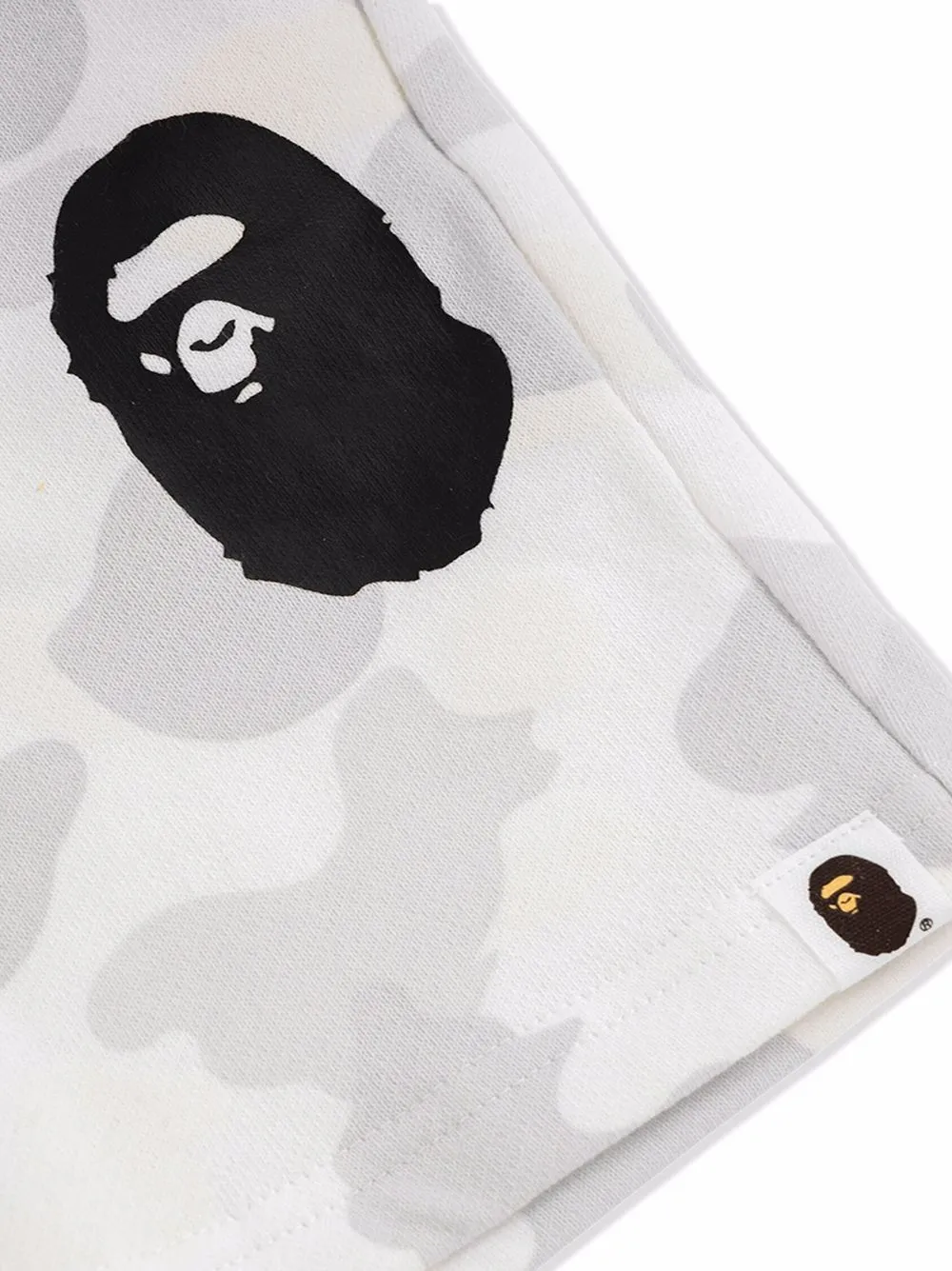 фото A bathing ape® шорты city camo ape head