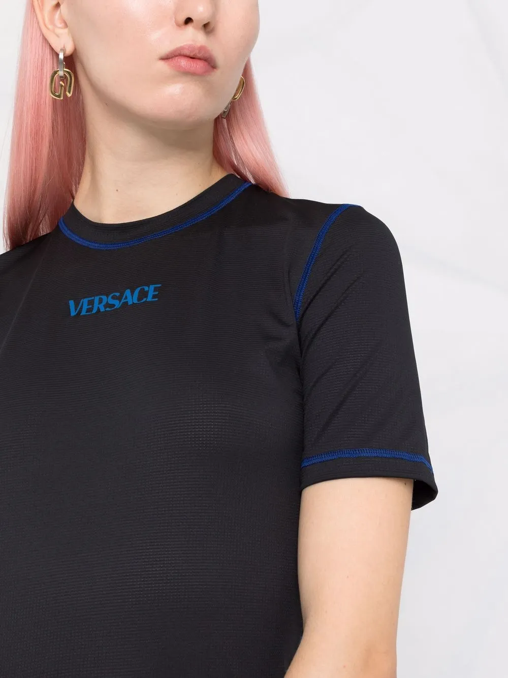 фото Versace футболка с контрастной строчкой и логотипом