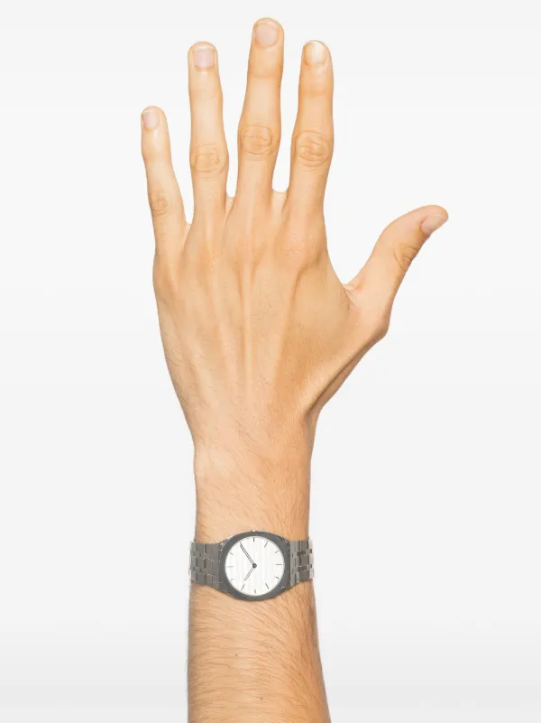 Gucci 25H 34mm | Silver | FARFETCH