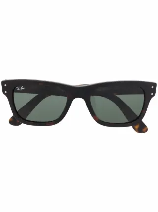 Ray-Ban