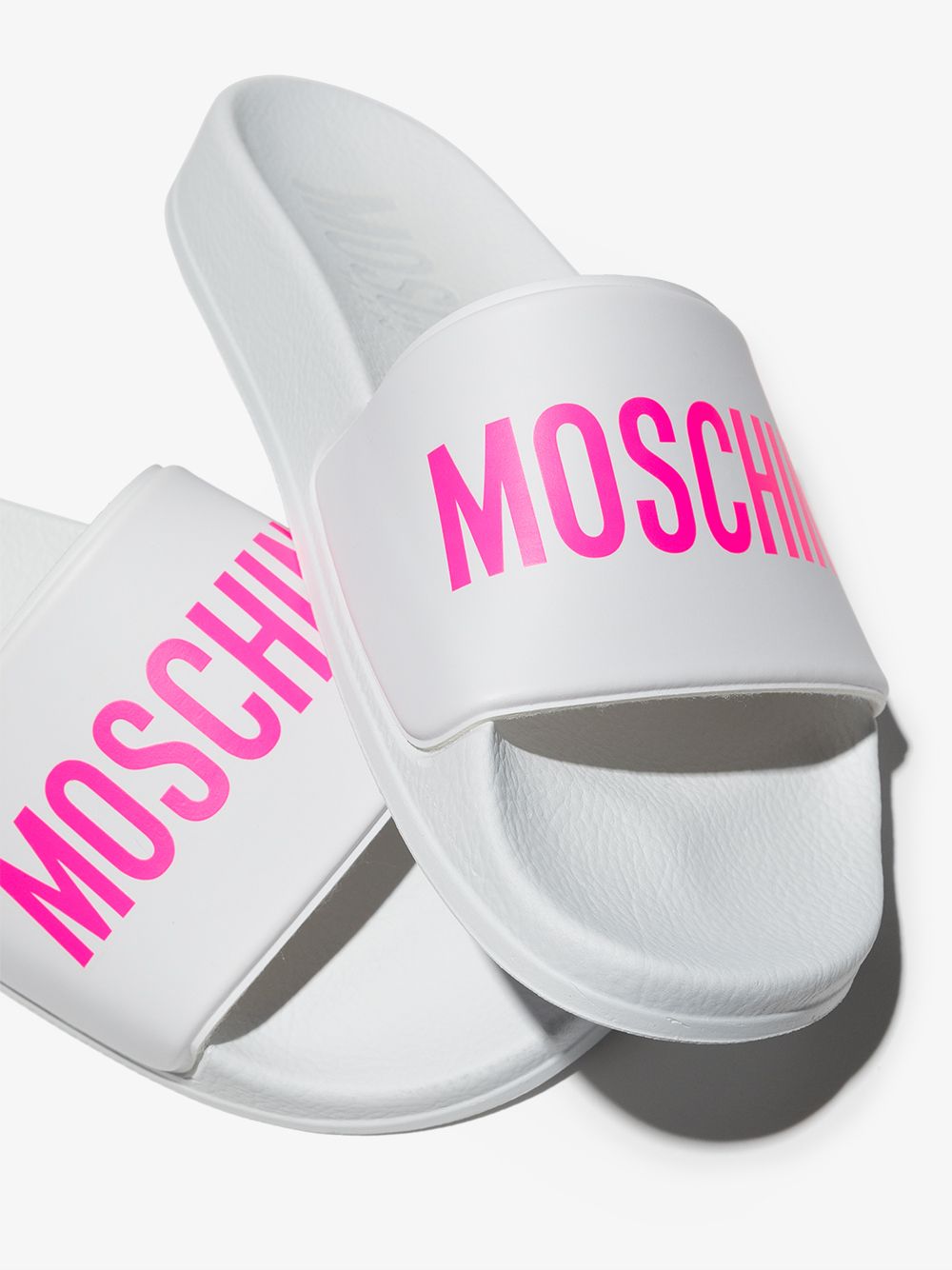 фото Moschino kids шлепанцы с логотипом