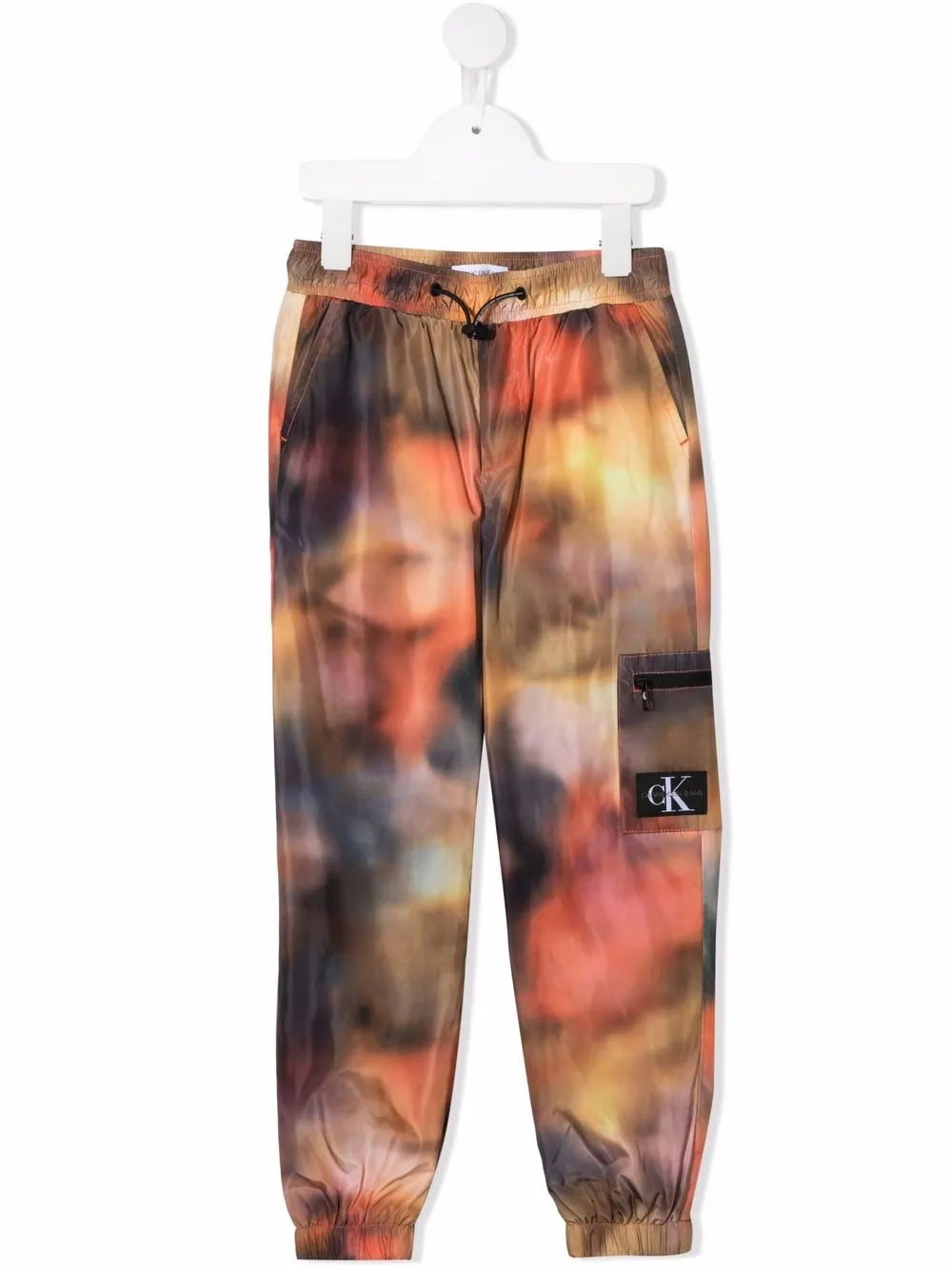 

Calvin Klein Kids joggers con estampado difuso - Naranja