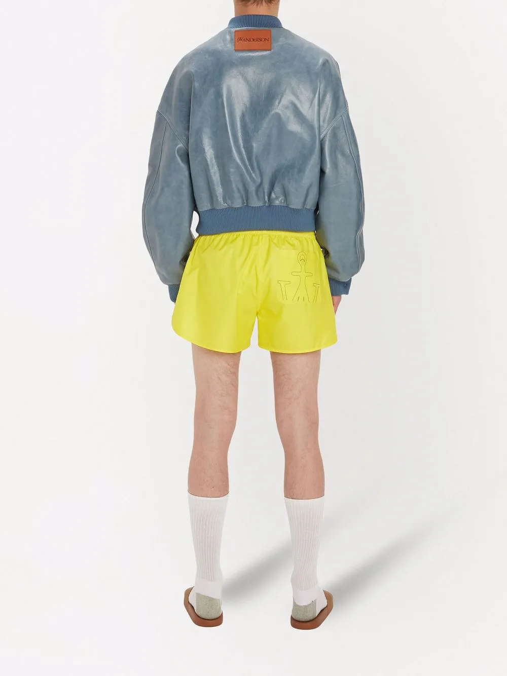 фото Jw anderson бомбер с приспущенными плечами