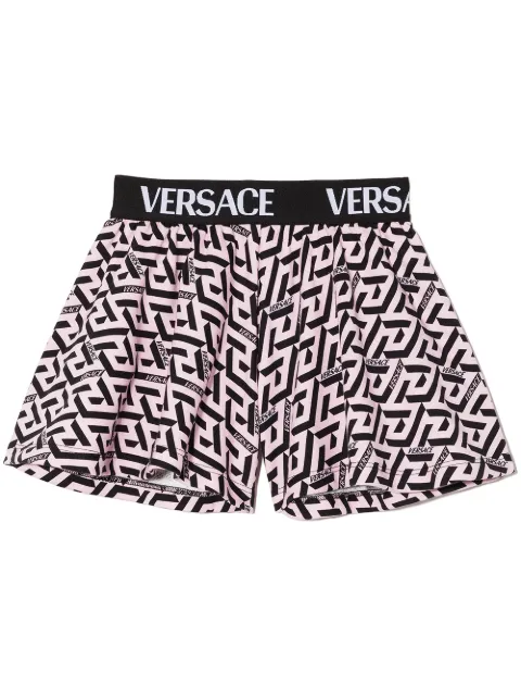 Young Versace شورت قطن بطبعة 'لا غريكا'