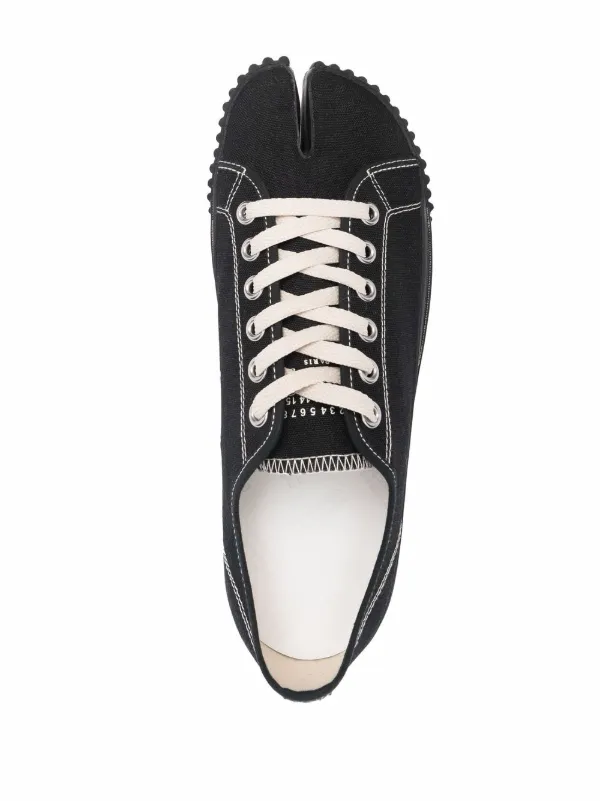 Maison Margiela Tabi Toe low-top Sneakers - Farfetch