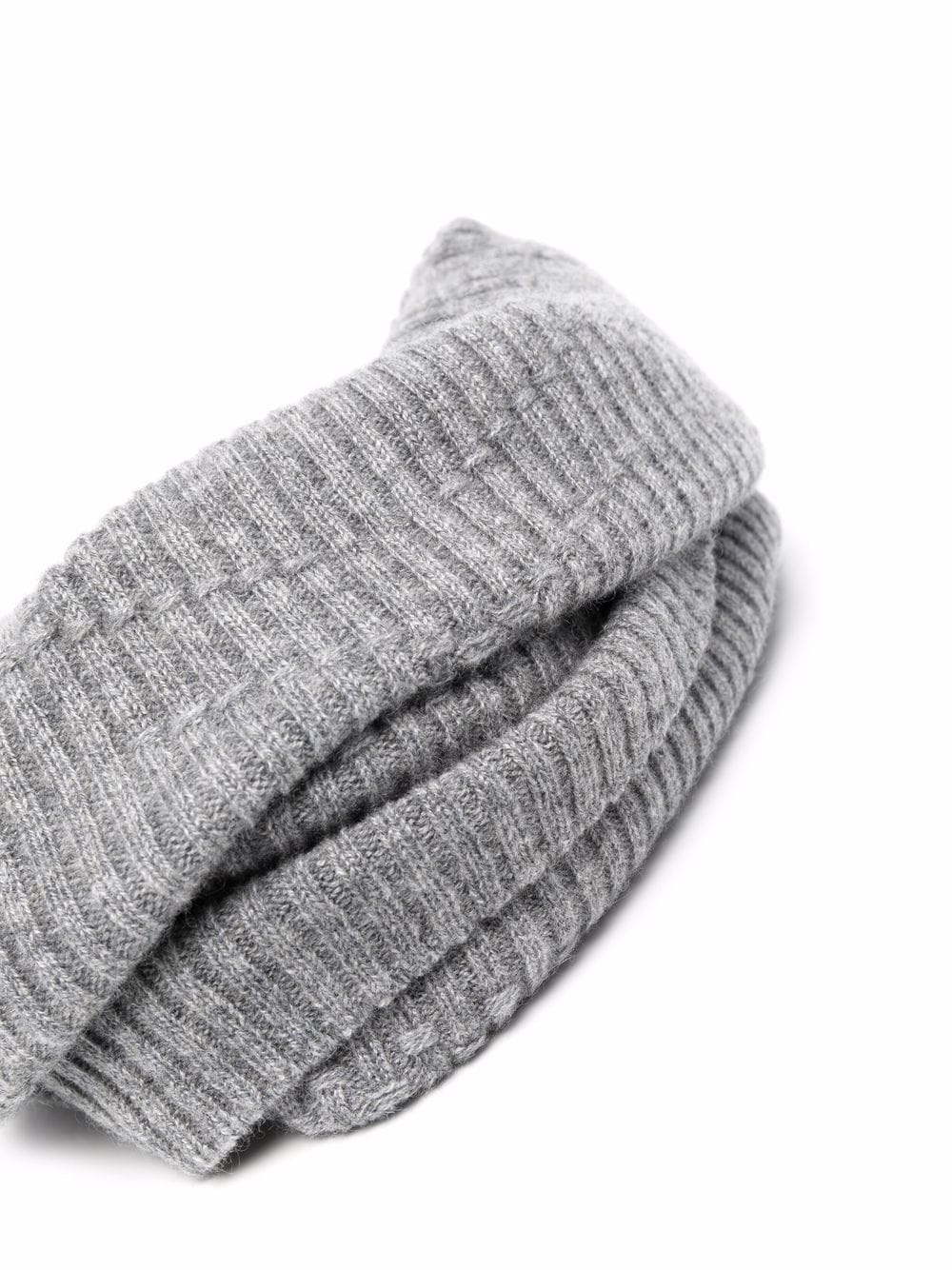 Shop Barrie Ribbed-knit Cashmere Snood In Grau