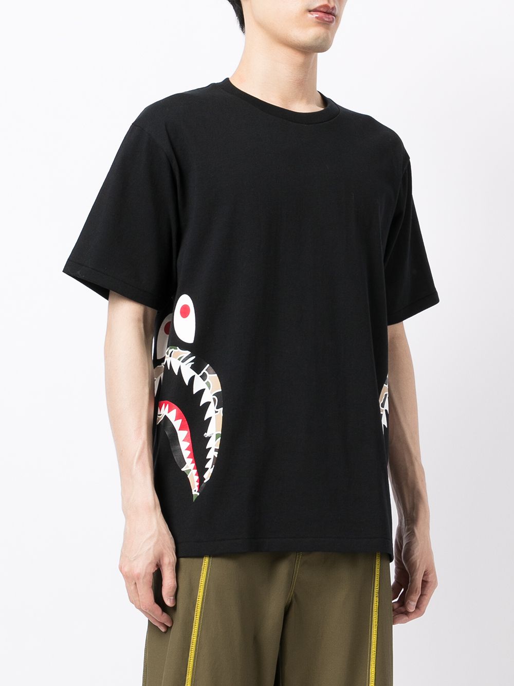 фото A bathing ape® футболка shark с графичным принтом