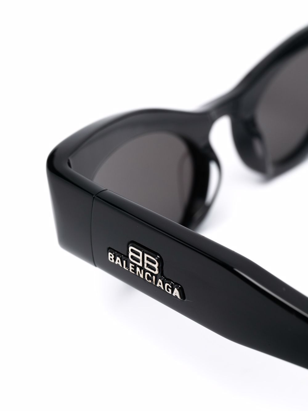 фото Balenciaga eyewear солнцезащитные очки в оправе 'кошачий глаз'