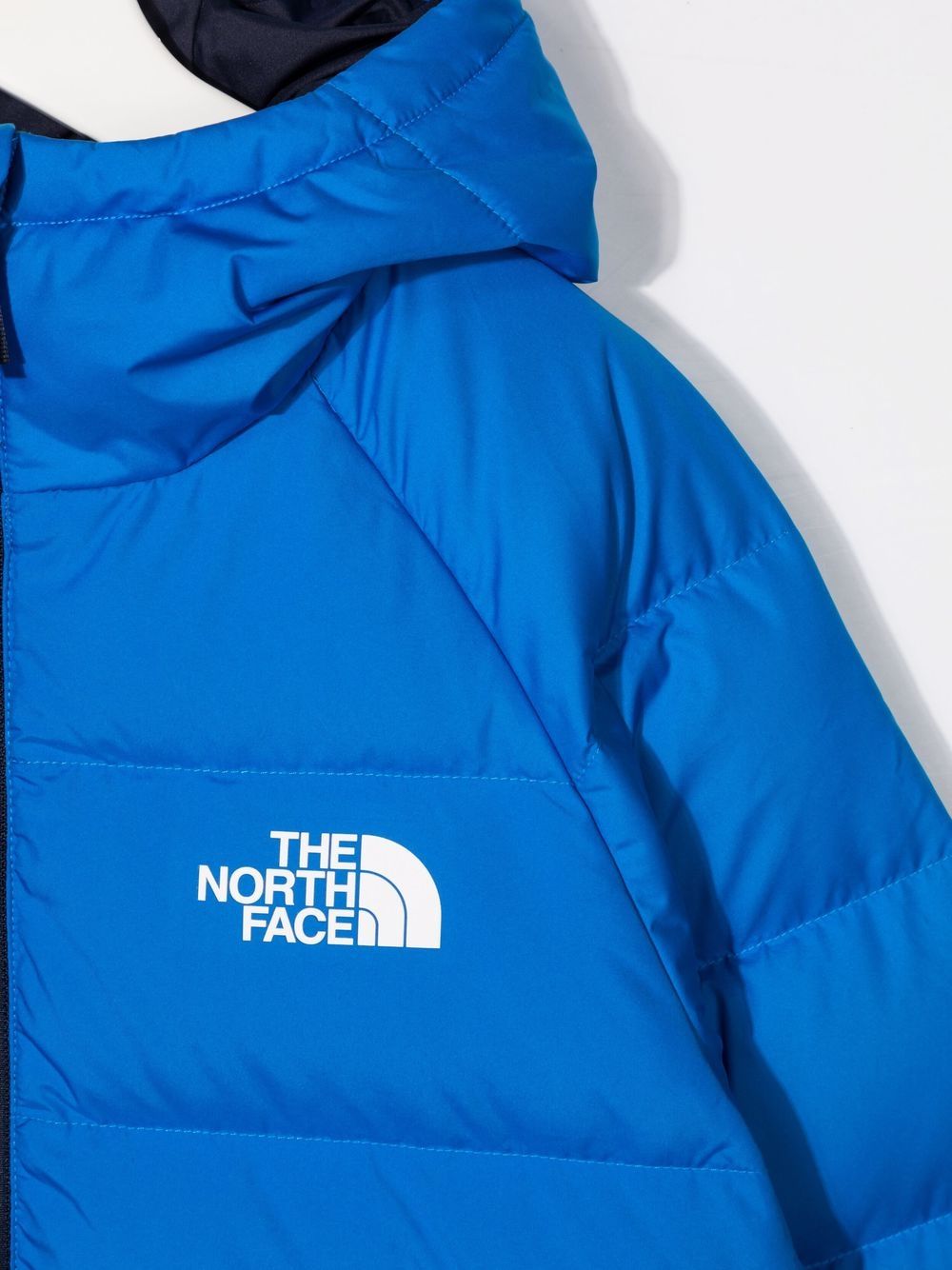 фото The north face kids пуховик с логотипом