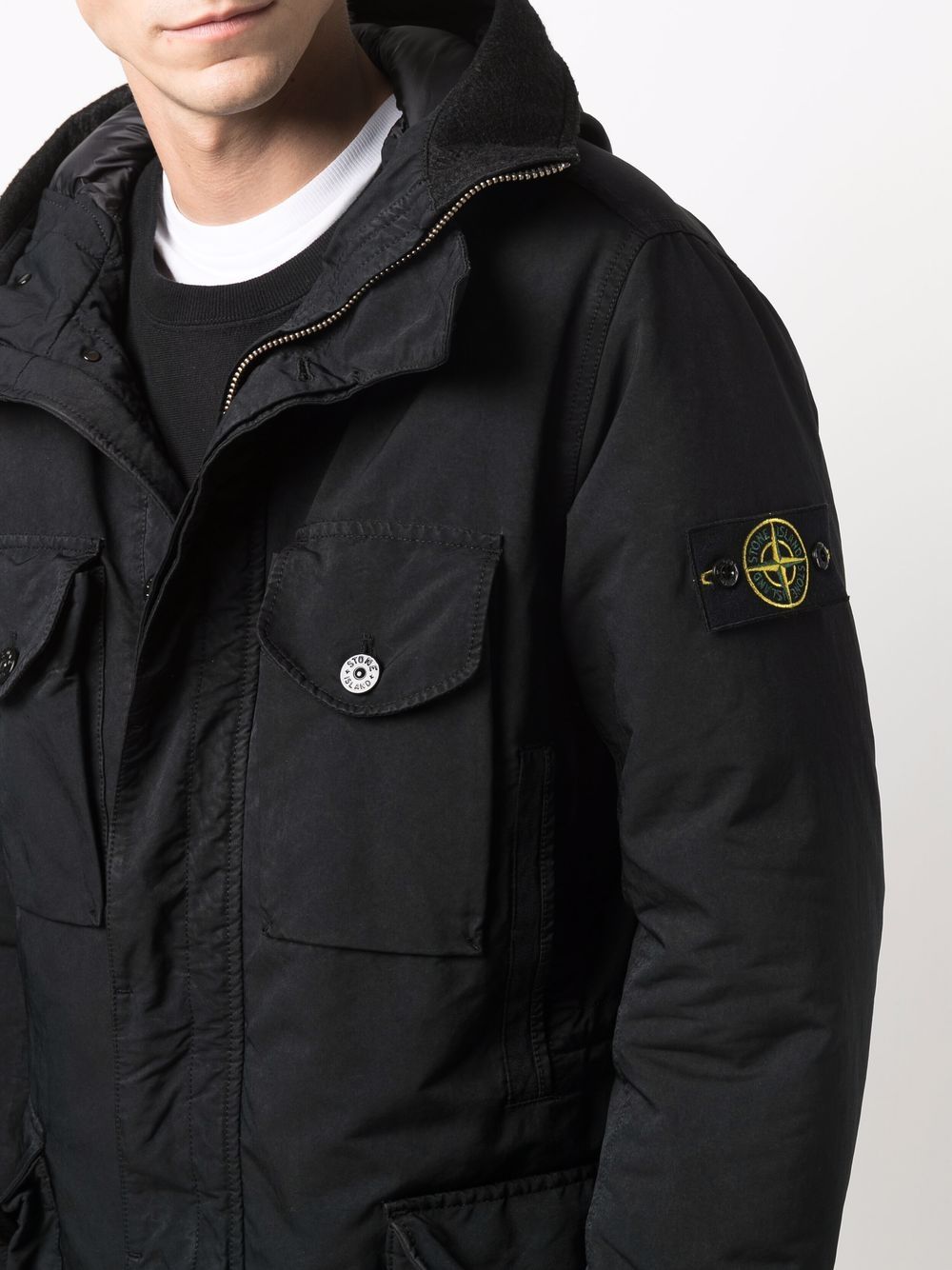 фото Stone island пуховик с нашивкой compass