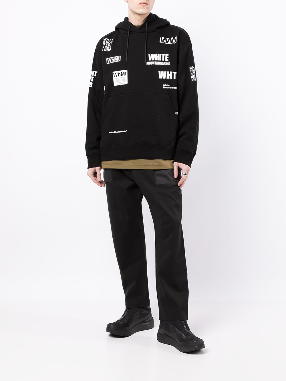 фото White mountaineering logo-print pullover hoodie