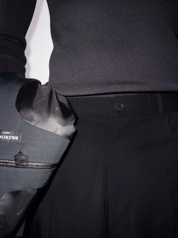 BALENCIAGA UNIFIT マフラー ブラック/ホワイト BALENCIAGA