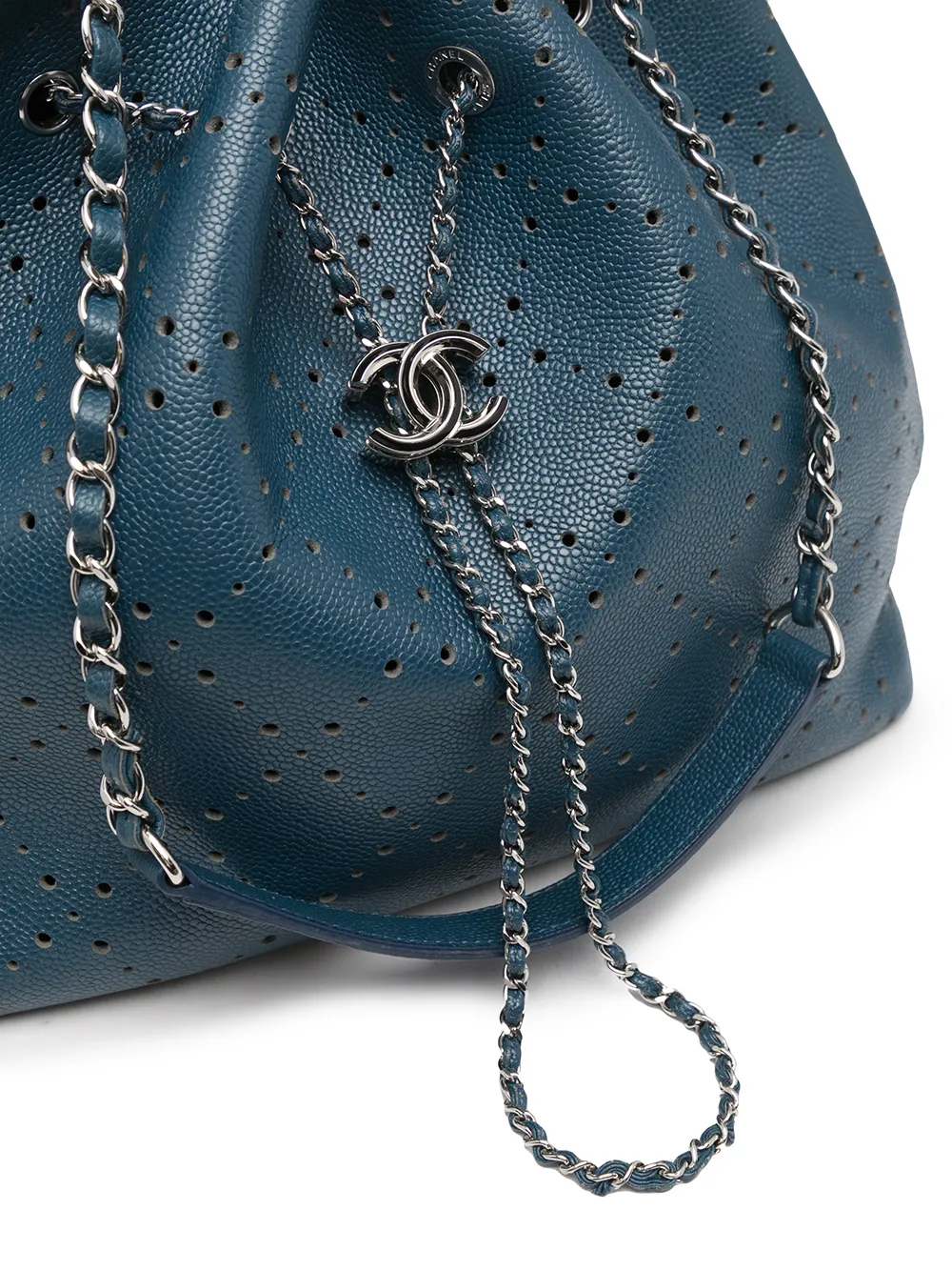 фото Chanel pre-owned сумка-ведро с перфорацией cc