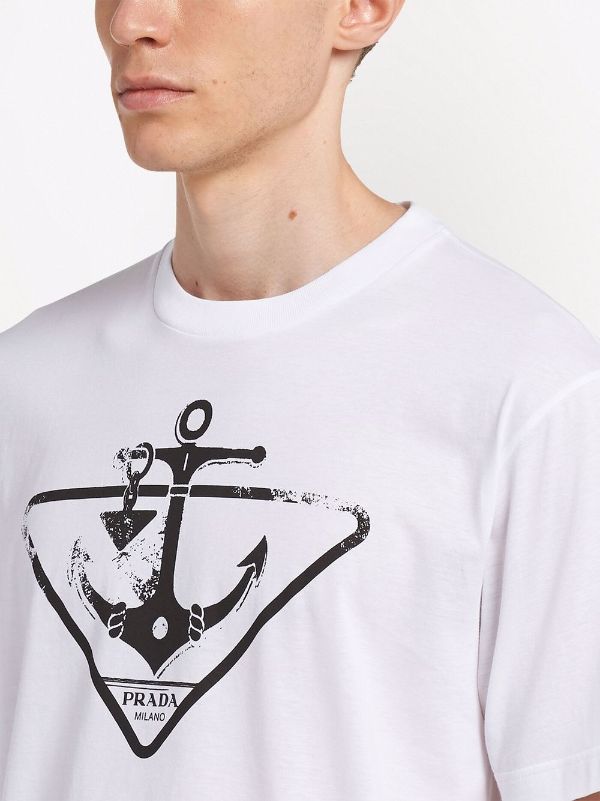 prada logo print t shirt