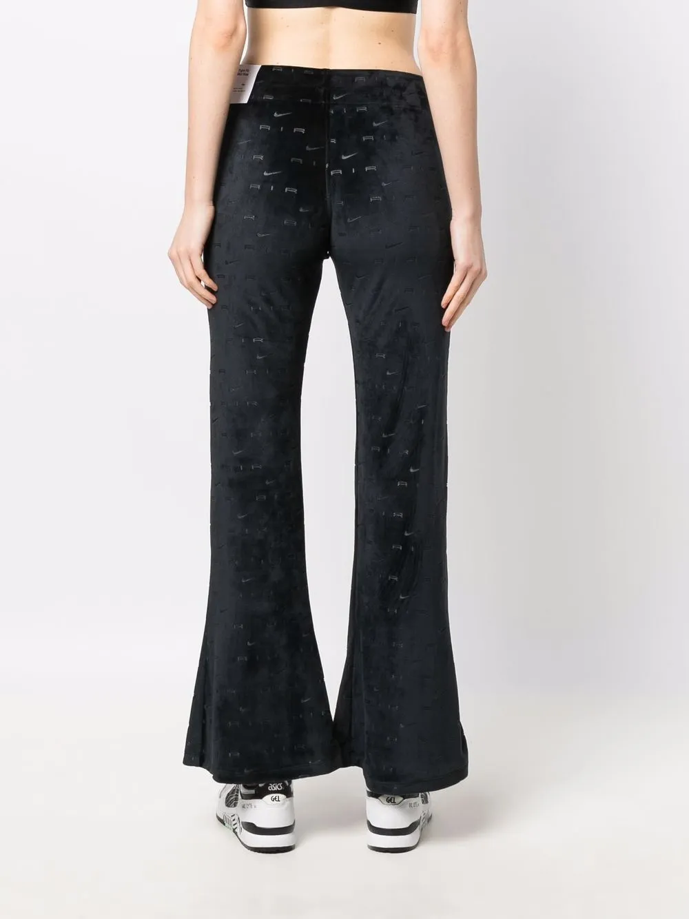 фото Nike расклешенные брюки с логотипом