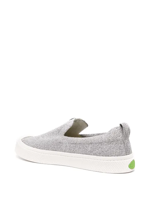 cariuma ibi slip on