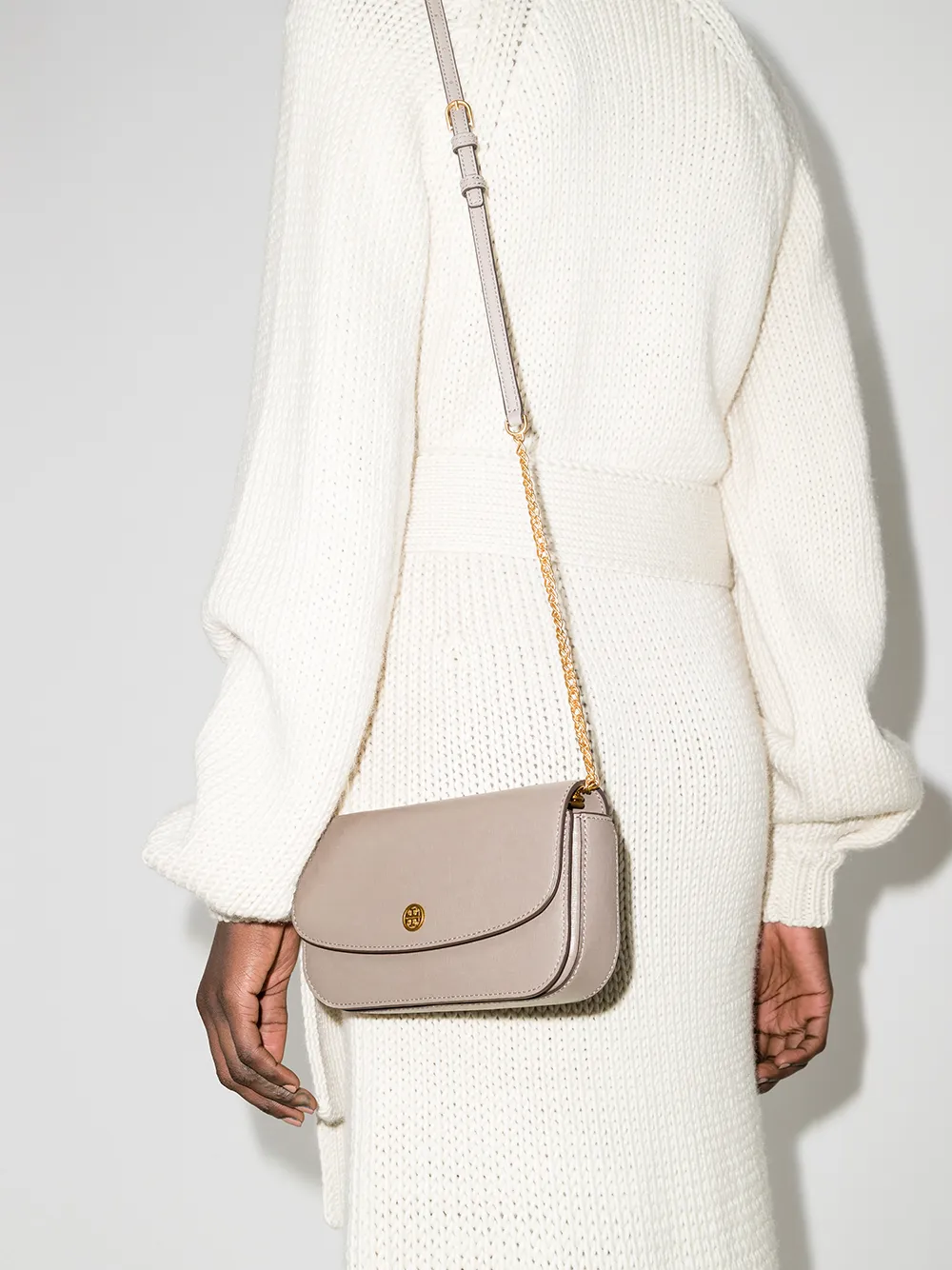 Image 2 of Tory Burch Robinson chain-strap crossbody bag