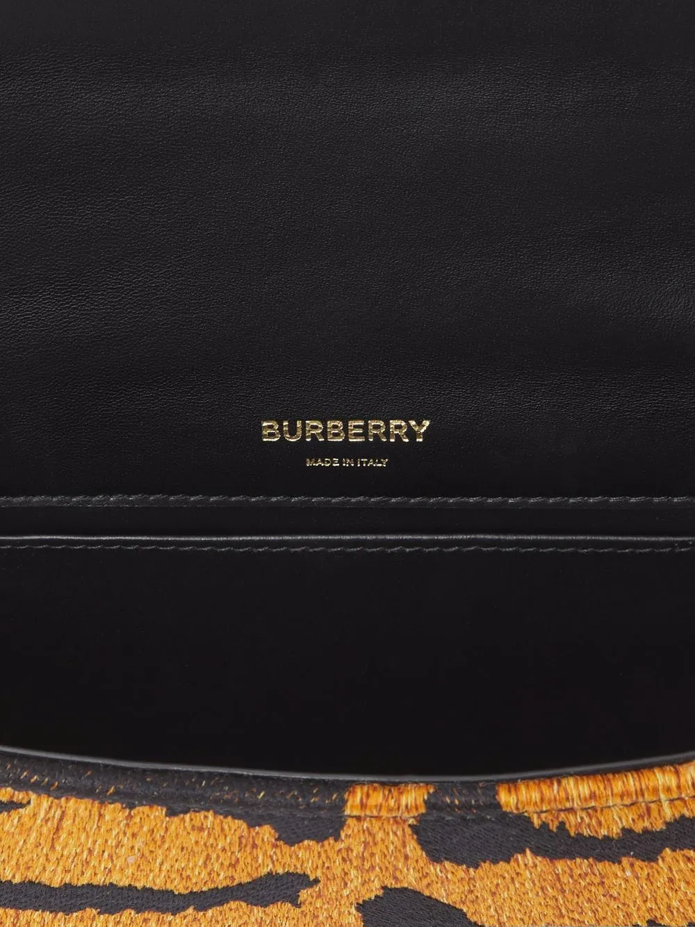 фото Burberry маленькая сумка на плечо lola