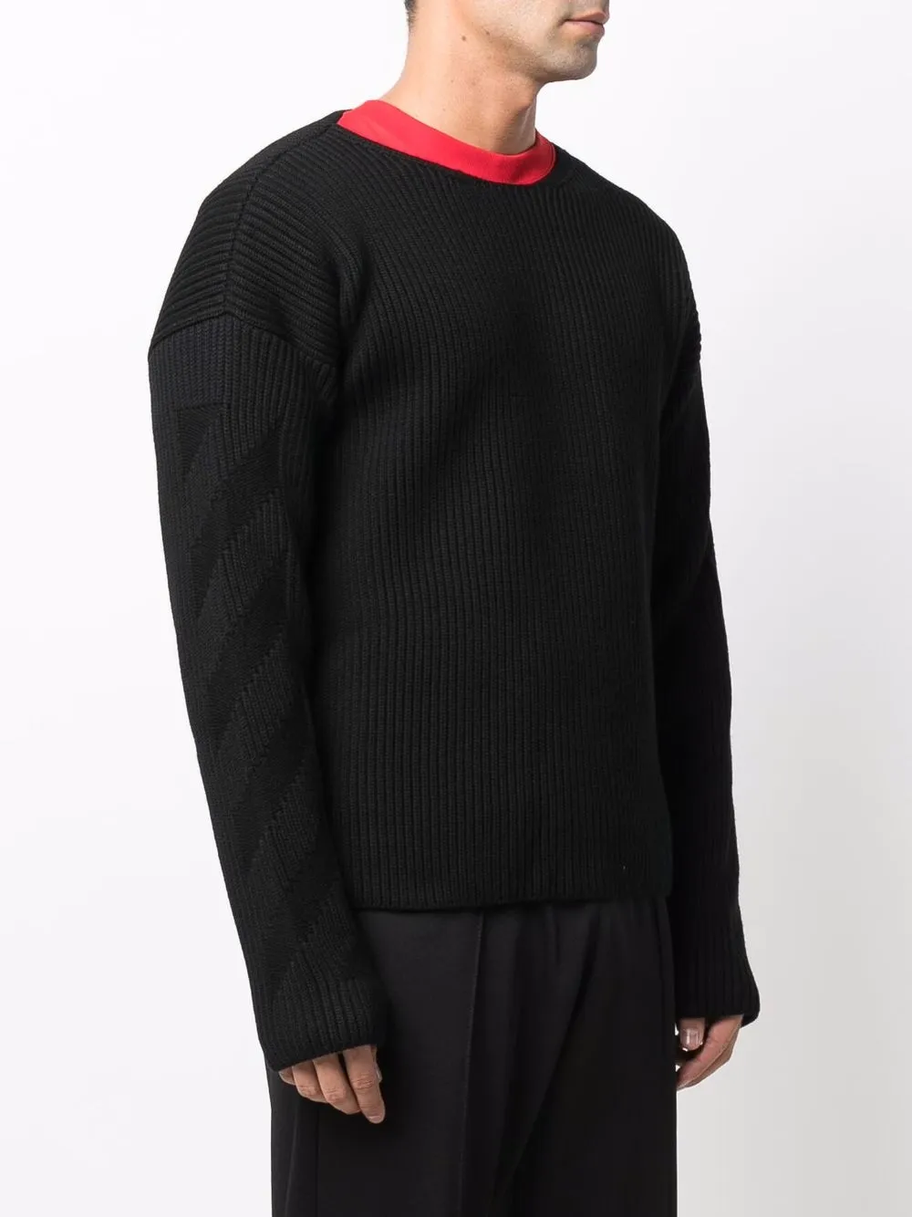  Off White Pullover Mit Diagonalen Streifen   Schwarz 
