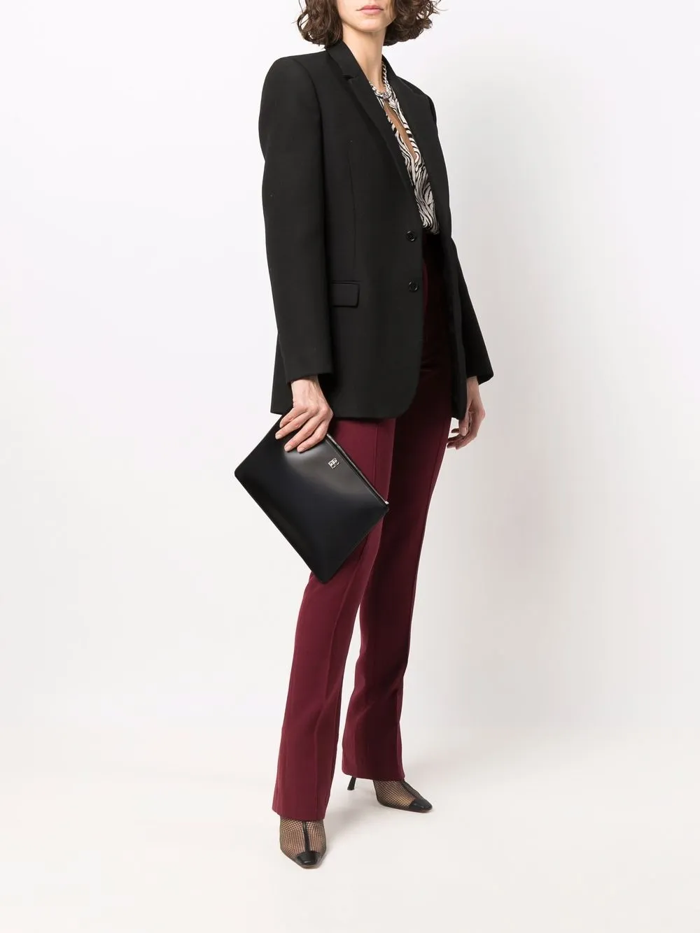 Givenchy 4g Medium Leather Clutch In Schwarz