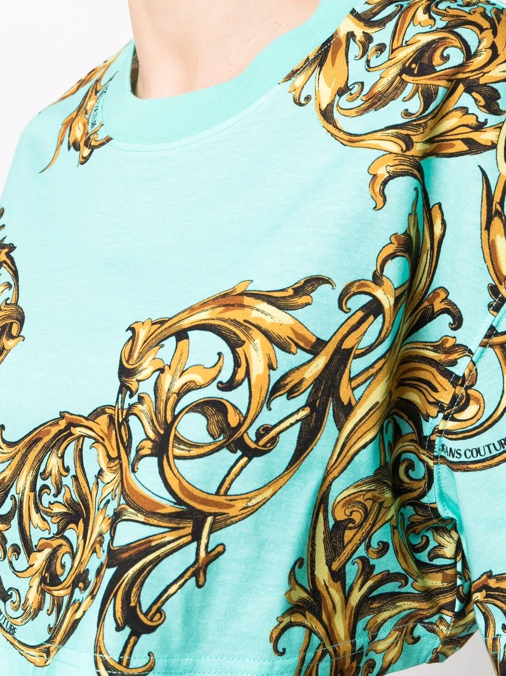 фото Versace jeans couture укороченная футболка с принтом barocco