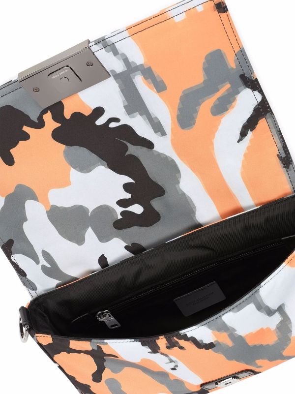 Dolce & Gabbana camouflage-print Shoulder Bag - Farfetch