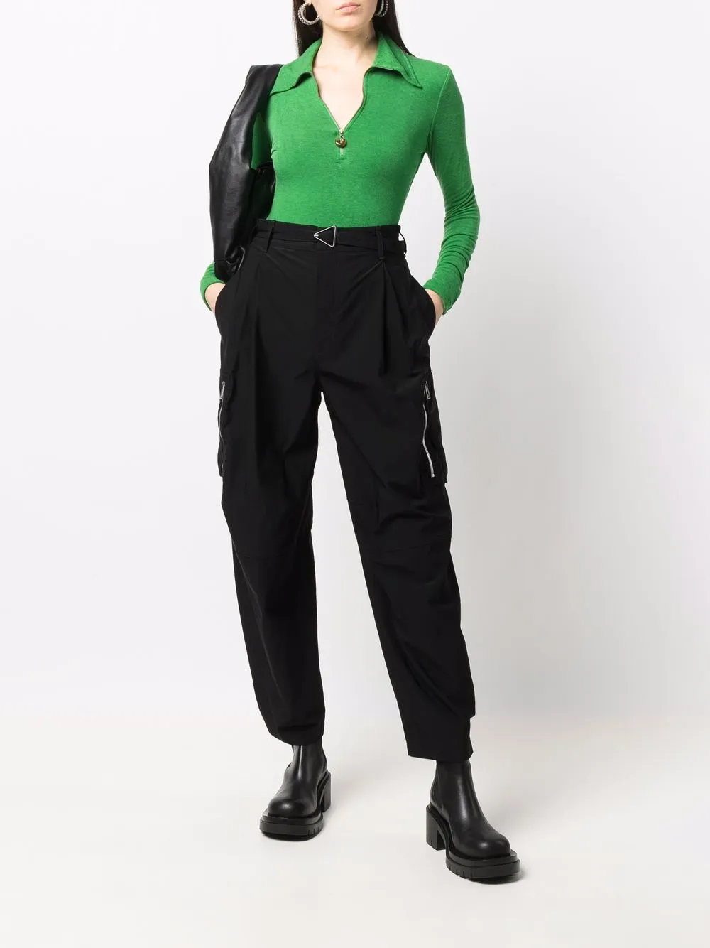 фото Bottega veneta зауженные брюки карго