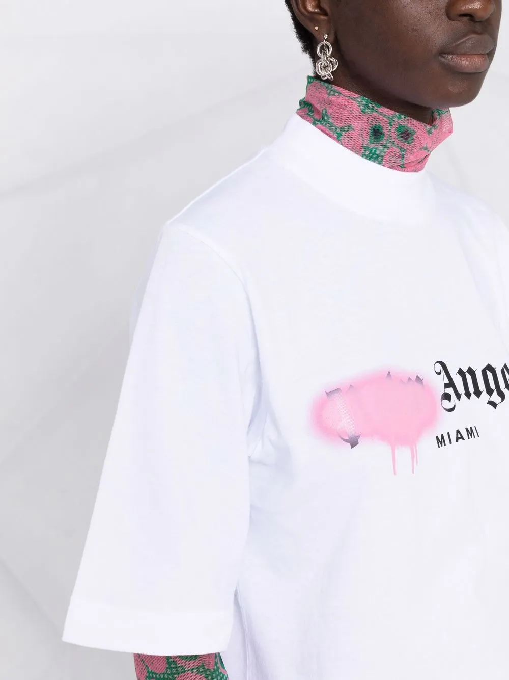 Palm Angels Sprayed-logo Cropped T-shirt In Weiss