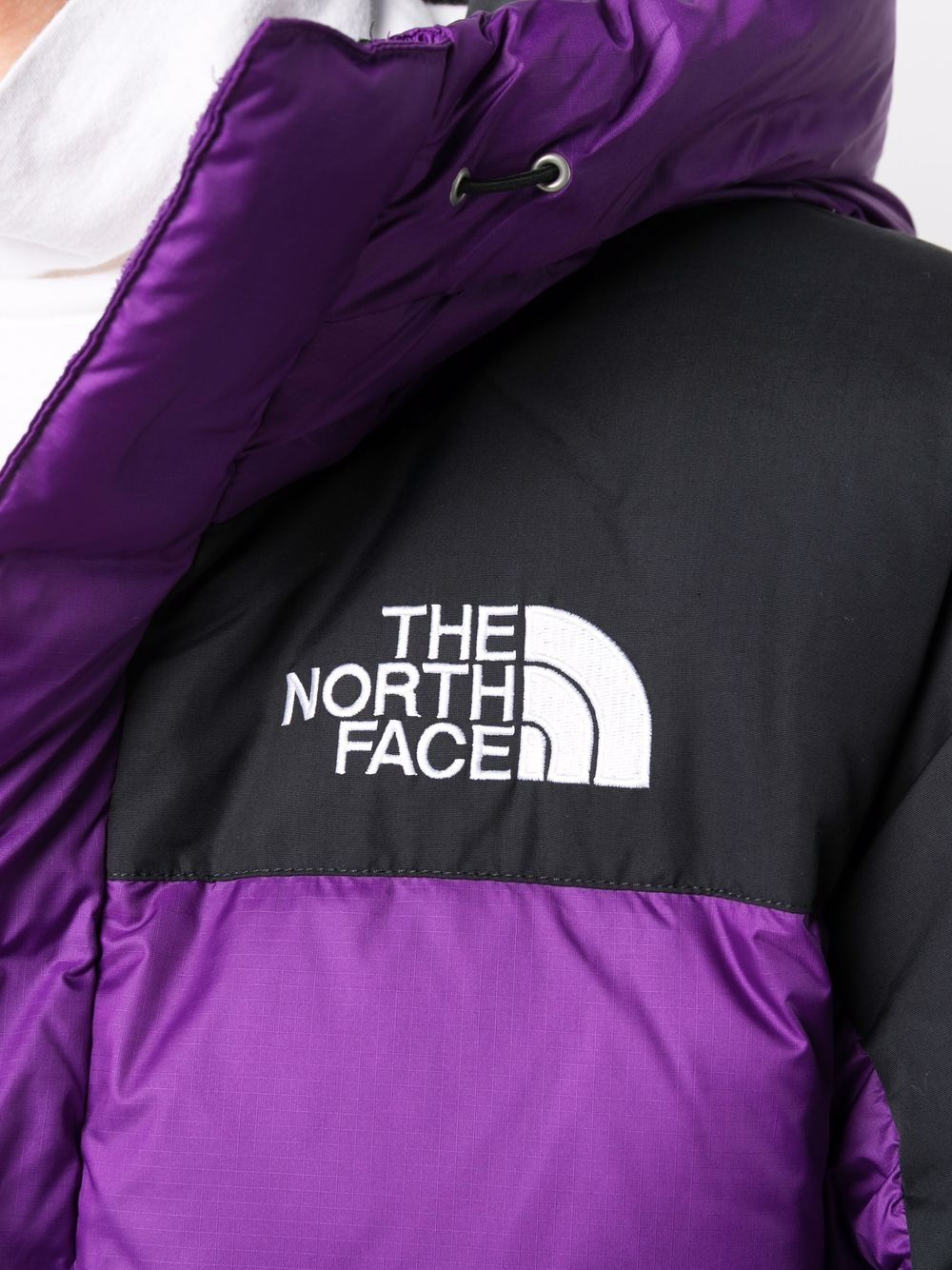 фото The north face пуховик с вышитым логотипом
