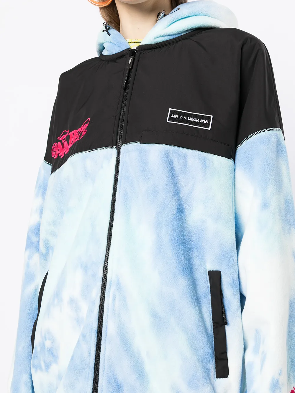 фото Aape by *a bathing ape® куртка с капюшоном и принтом тай-дай