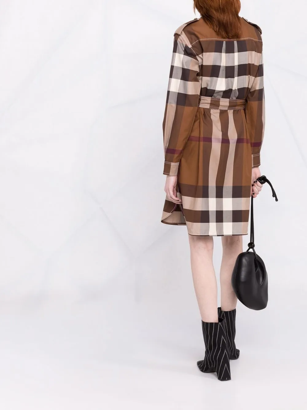 фото Burberry платье-рубашка в клетку с поясом
