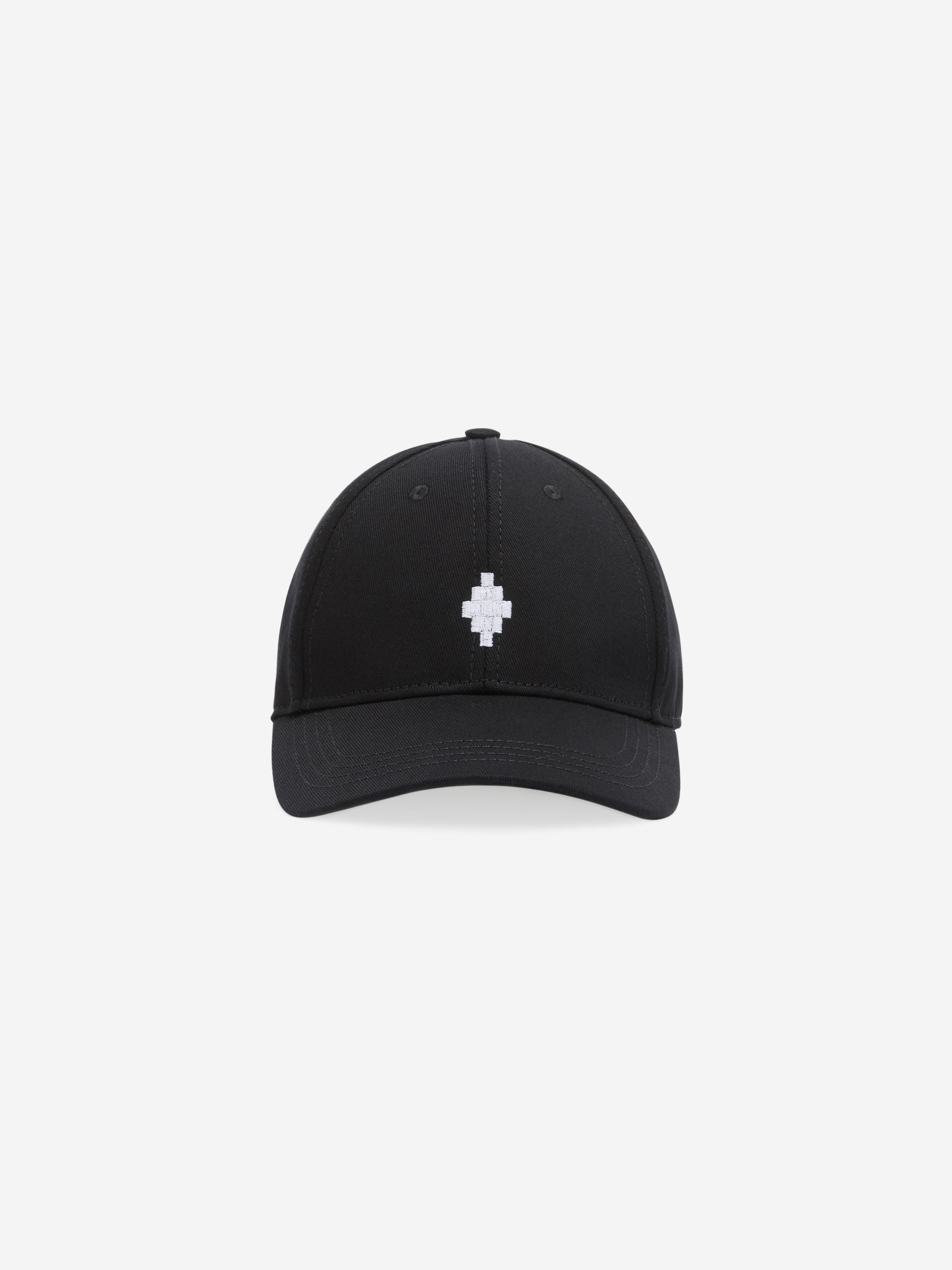 black cotton embroidered logo to the front curved peak eyelet detailing adjustable fit