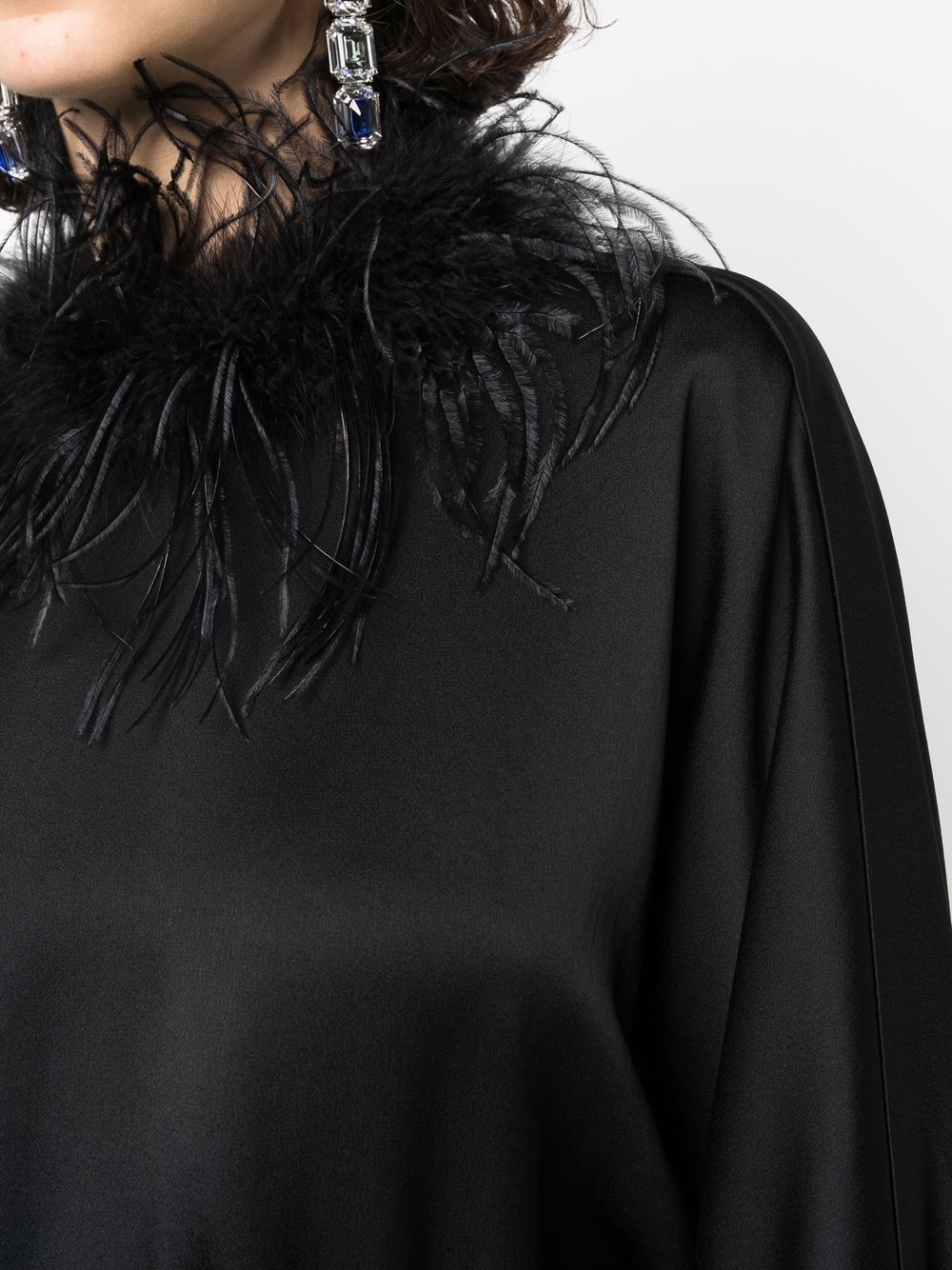 Shop Styland Feather-trim Blouse In Schwarz