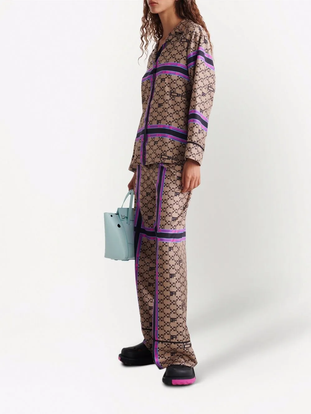  Off White Hemd Im Pyjama Look   Braun 