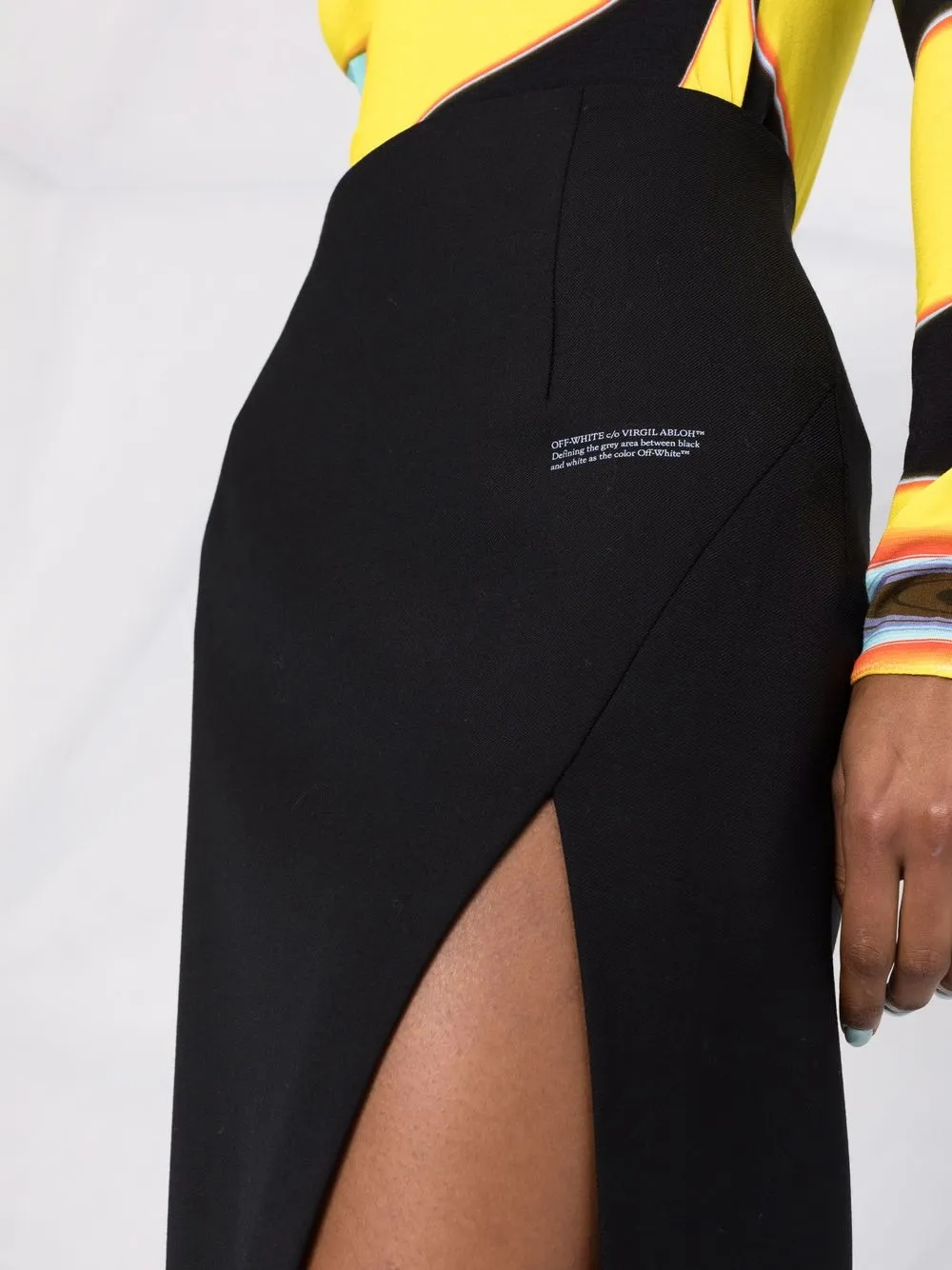  Off-white Corporate High-waist Midi Skirt - Black 