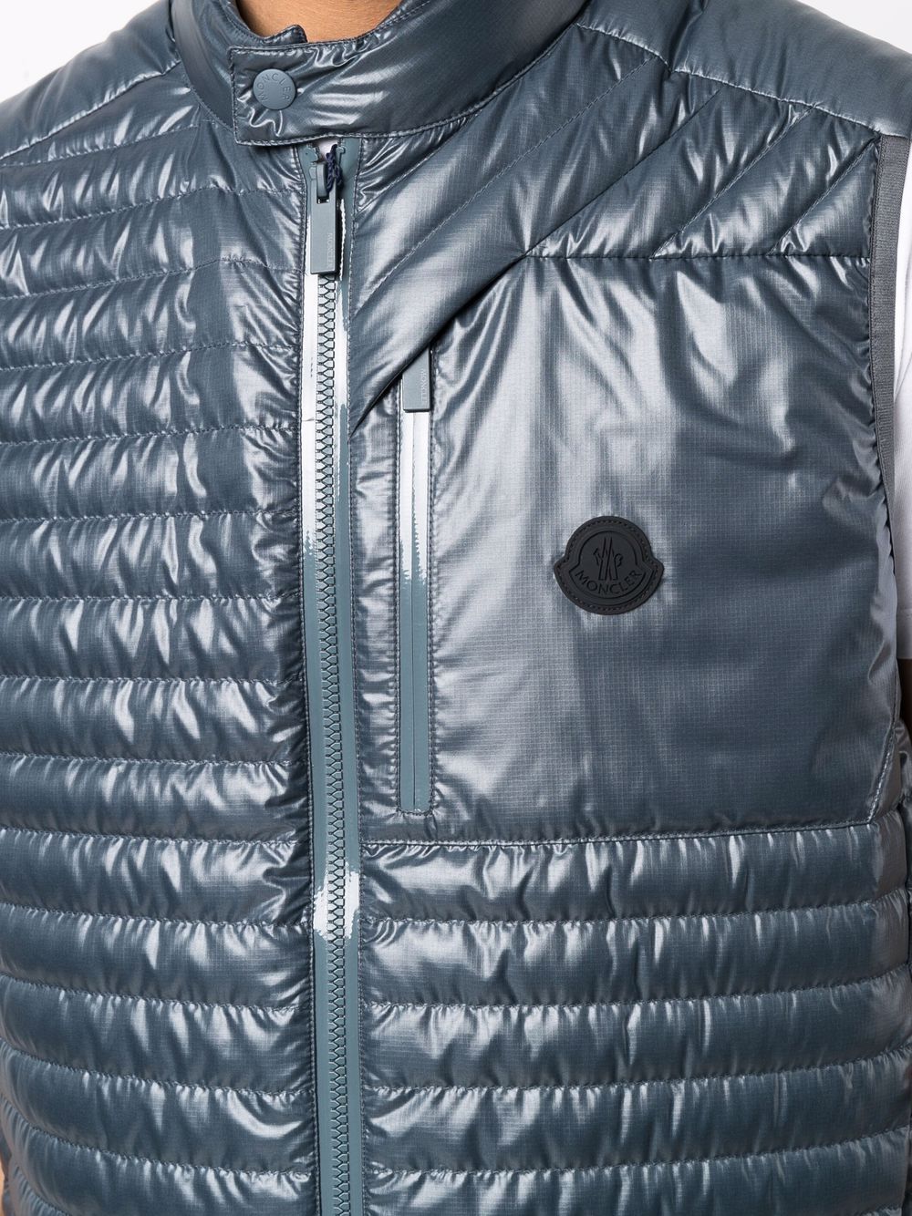 фото Moncler дутый жилет aptera