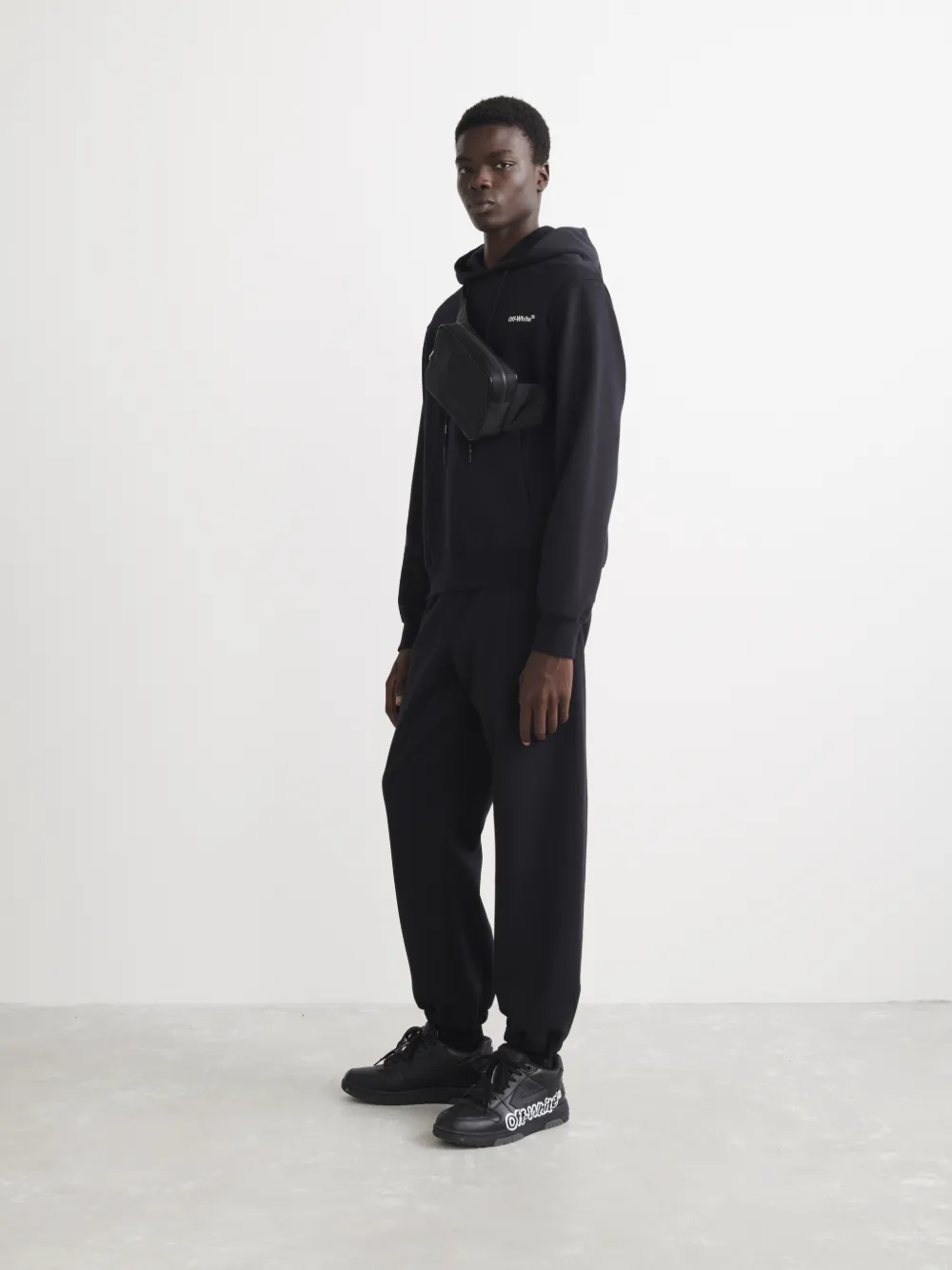 HELVETICA ENGER HOODIE