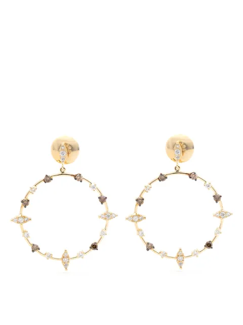 Carolina Neves Par de brincos de argola em ouro 18k com diamante