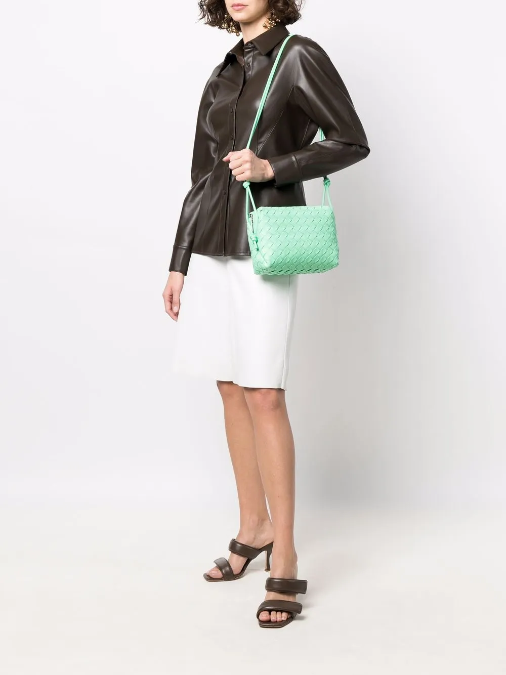 фото Bottega veneta сумка через плечо с плетением intrecciato