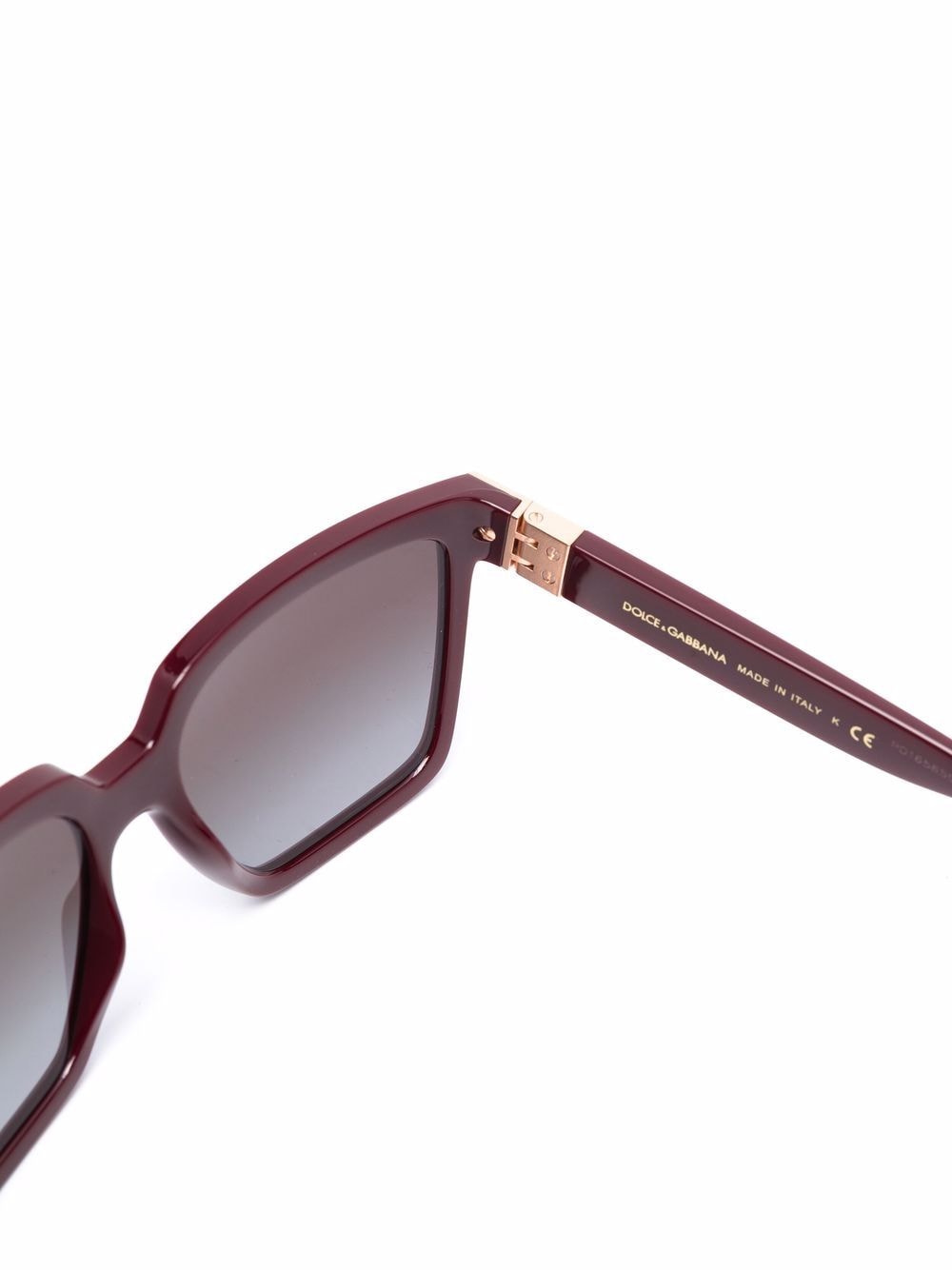 Shop Dolce & Gabbana Gradient Oversized-frame Sunglasses In Rot