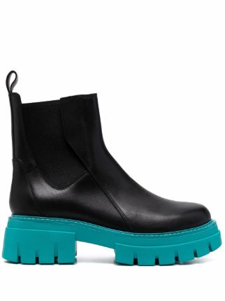 Ash platform outlet boots