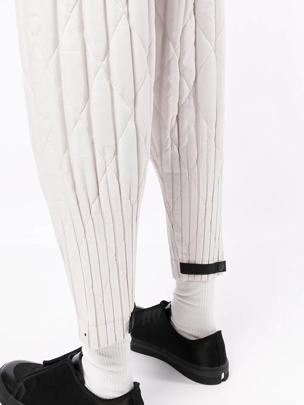 фото Homme plissé issey miyake зауженные плиссированные брюки