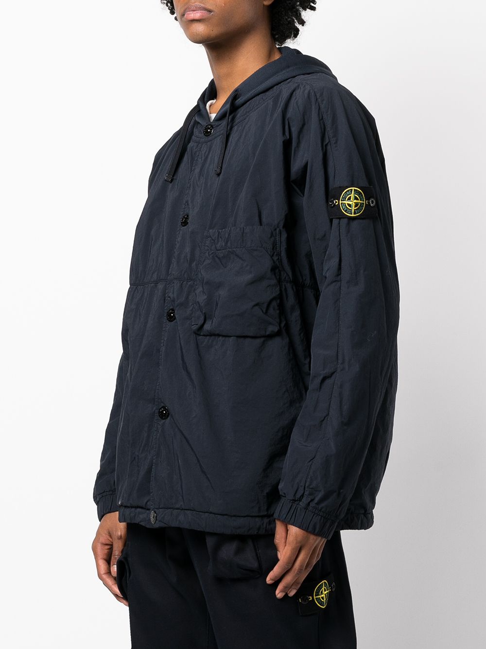 фото Stone island куртка с капюшоном и нашивкой-логотипом