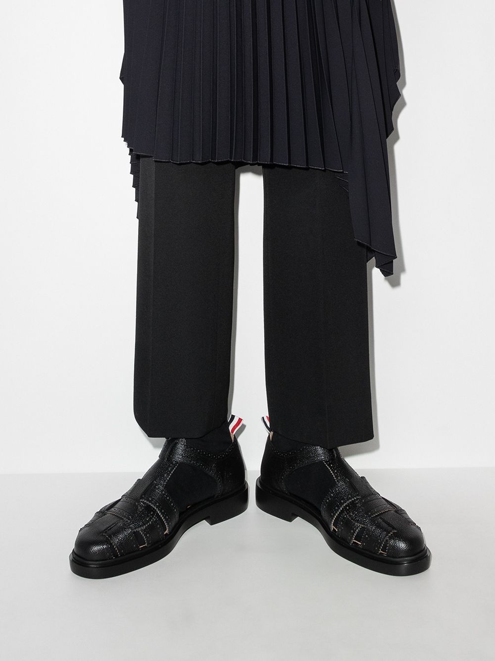 фото Thom browne сандалии fisherman