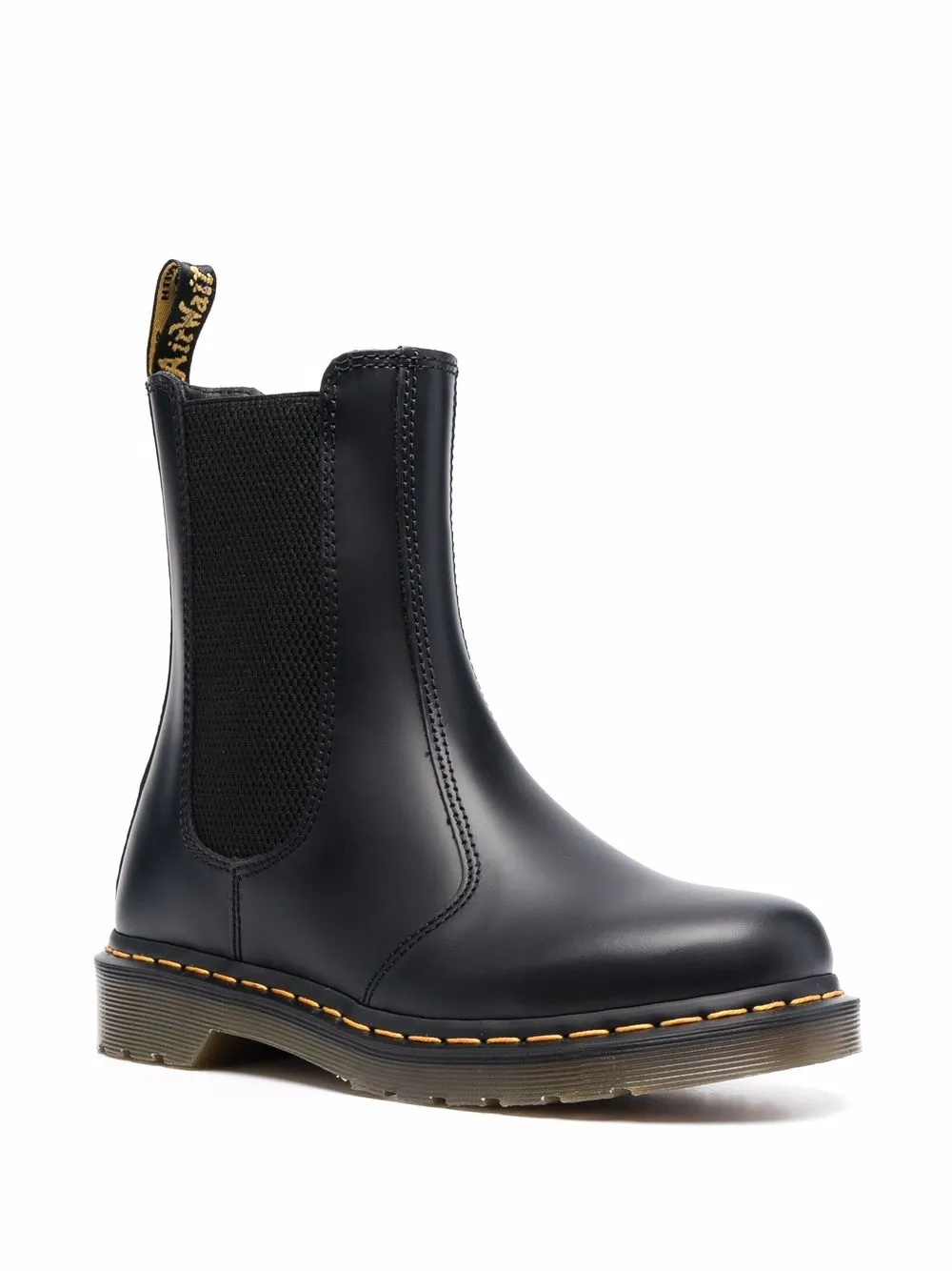 Shop Dr. Martens' Smooth Chelsea Boots In 黑色