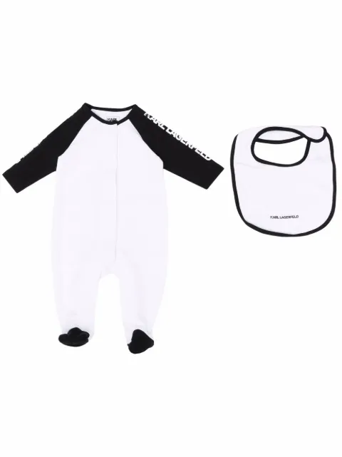 Karl Lagerfeld Kids طقم مريلة وبيجامة بأطراف شعار الماركة