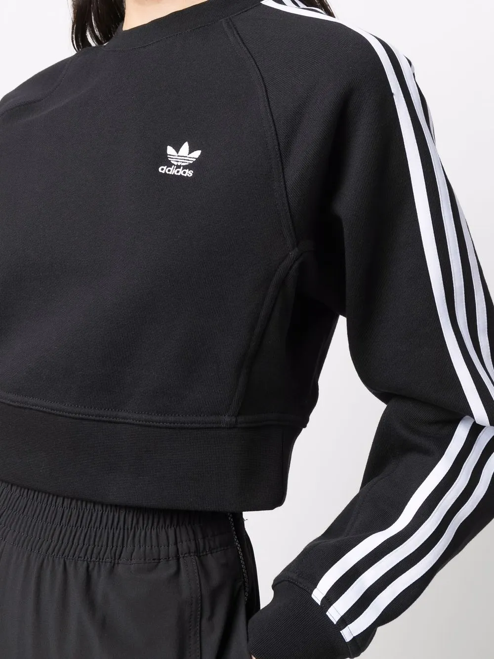 фото Adidas укороченная толстовка с логотипом