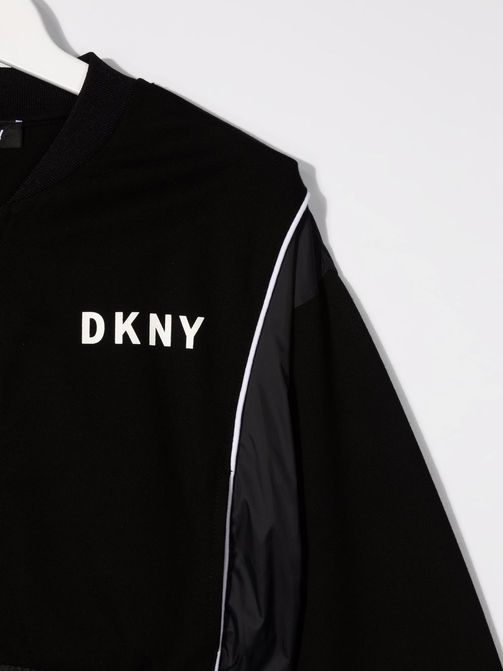 фото Dkny kids бомбер с логотипом